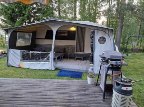 Cozy private caravan on our lawn, Luleå